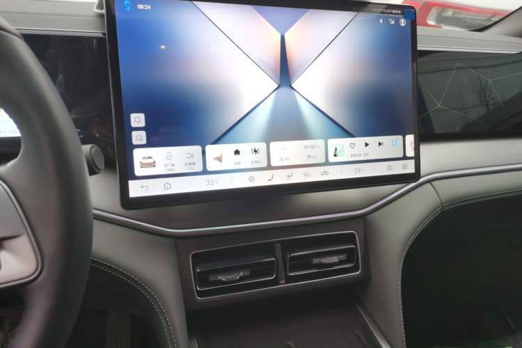 Used BYD Song L DM-i 2025 Intelligent Driving Version 160 km Excellence Edition Audio And AC Panel