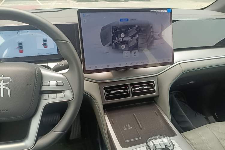 Used BYD Song L DM-i 2025 Intelligent Driving Version 160 km Beyond-Range Type Audio And AC Panel