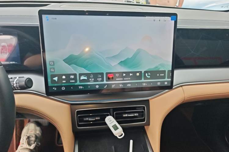 Used BYD Song L DM-i 2025 Intelligent Driving Version 160 km Excellence Edition Audio And AC Panel