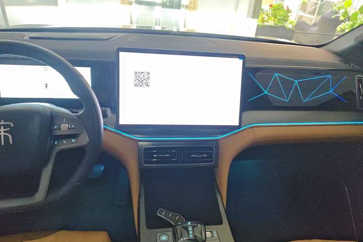 Used BYD Song L DM-i 2025 Intelligent Driving Version 160 km Beyond-Range Type Audio And AC Panel