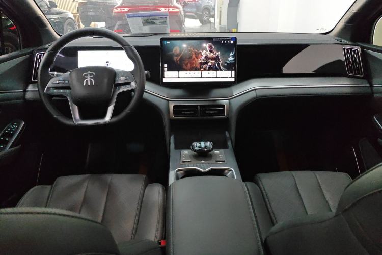 Used BYD Song L DM-i 2025 Intelligent Driving Version 112 km Leading Trim Center Console