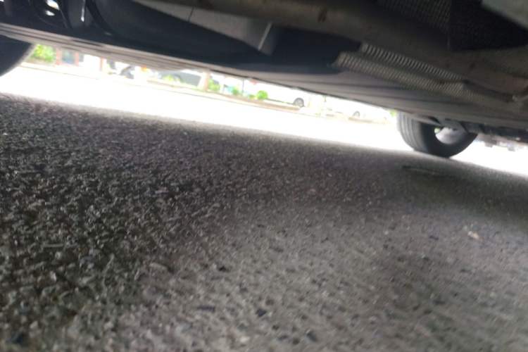 Used BYD Song L DM-i 2025 Intelligent Driving Version 112 km Beyond-Range Type Chassis Rear Right