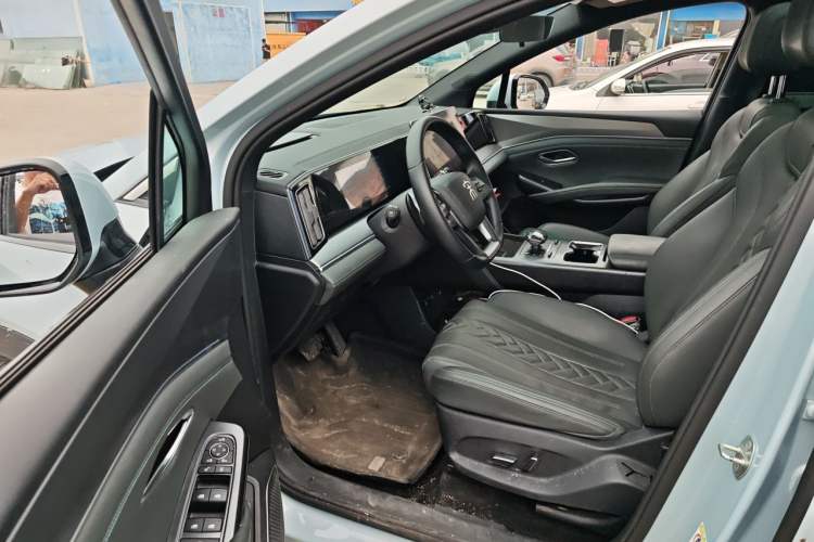 Used BYD Song L DM-i 2025 Intelligent Driving Version 112 km Beyond-Range Type Driver Seat