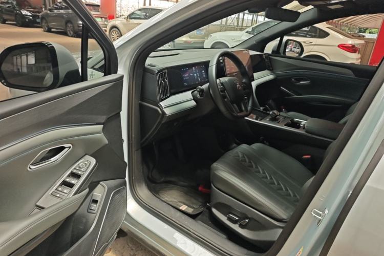Used BYD Song L DM-i 2025 Intelligent Driving Version 160 km Beyond-Range Type Driver Seat