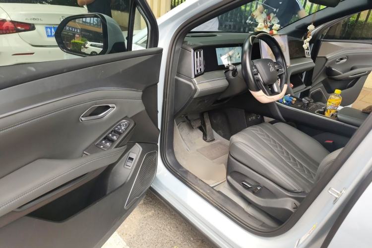Used BYD Song L DM-i 2025 Intelligent Driving Version 112 km Beyond-Range Type Driver Seat