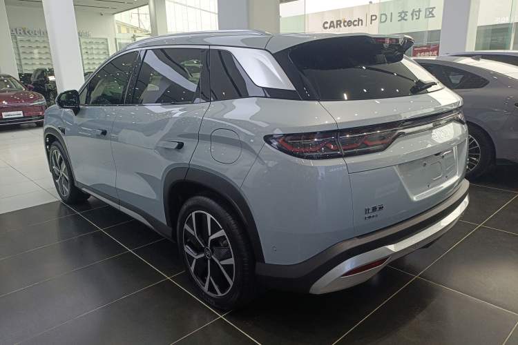 Used BYD Song L DM-i 2025 Intelligent Driving Version 160 km Beyond-Range Type Exterior 3