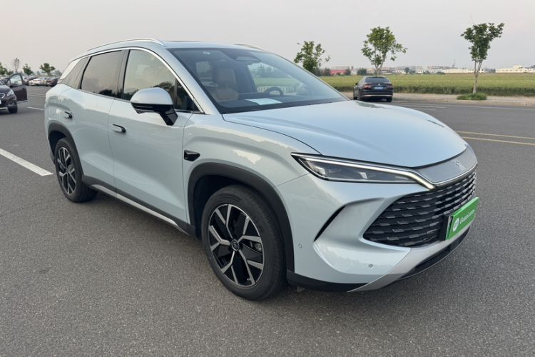 Used BYD Song L DM-i 2025 Intelligent Driving Version 160 km Beyond-Range Type Exterior 3