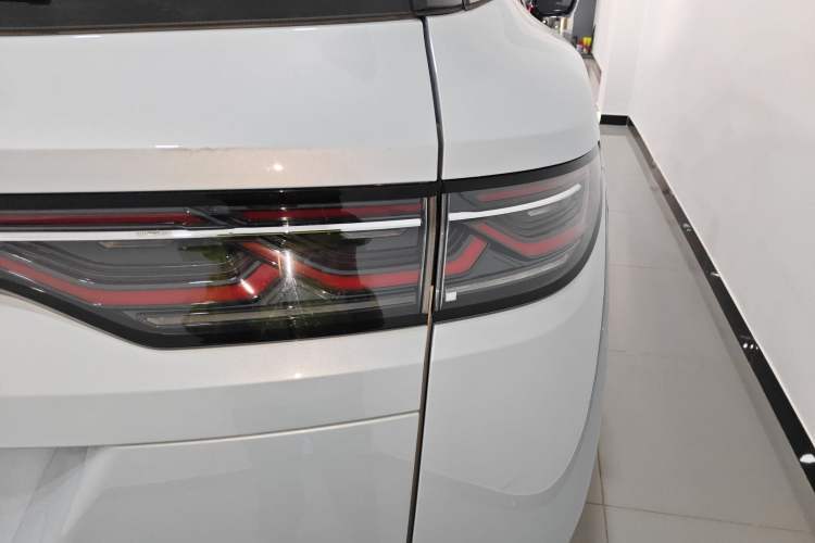 Used BYD Song L DM-i 2025 Intelligent Driving Version 112 km Leading Trim Exterior 3