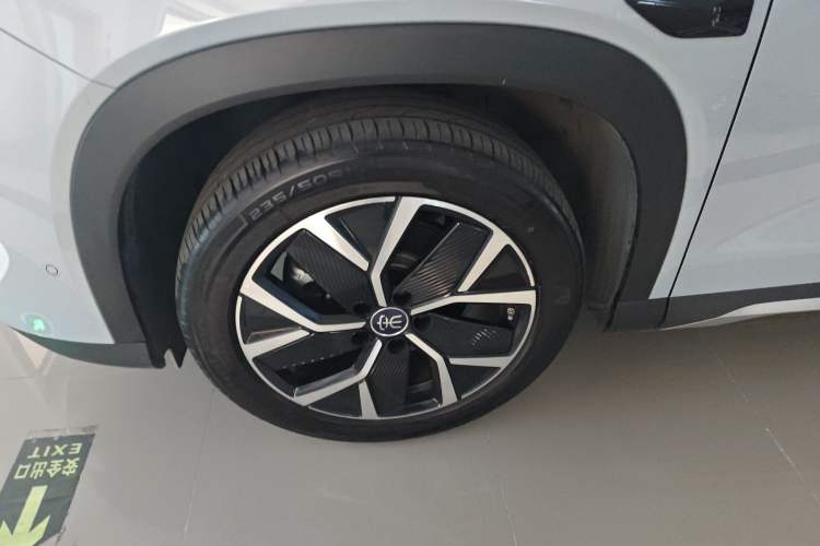 Used BYD Song L DM-i 2025 Intelligent Driving Version 160 km Beyond-Range Type Exterior 4