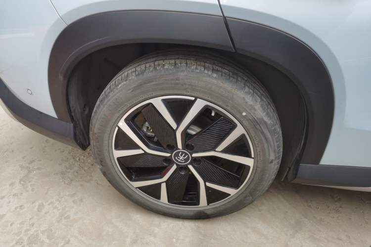 Used BYD Song L DM-i 2025 Intelligent Driving Version 160 km Excellence Edition Exterior 5