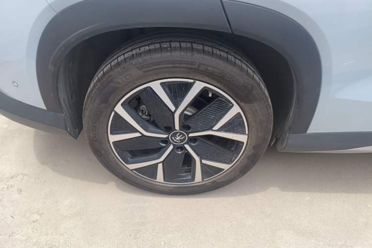 Used BYD Song L DM-i 2025 Intelligent Driving Version 160 km Beyond-Range Type Exterior 5