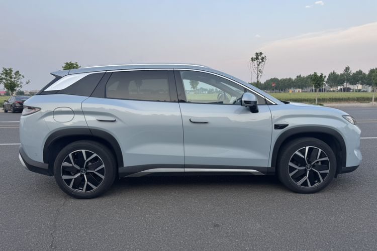Used BYD Song L DM-i 2025 Intelligent Driving Version 160 km Beyond-Range Type Exterior 6