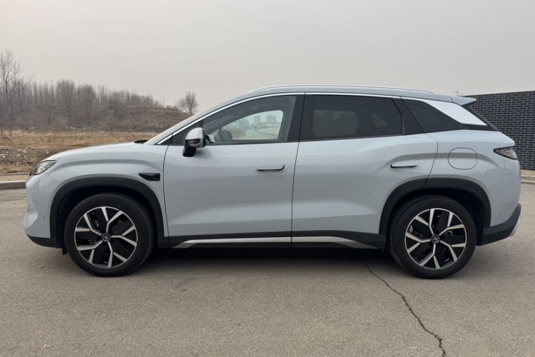 Used BYD Song L DM-i 2025 Intelligent Driving Version 160 km Beyond-Range Type Exterior 8