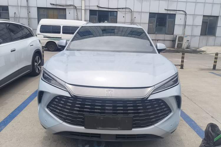 Used BYD Song L DM-i 2025 Intelligent Driving Version 160 km Beyond-Range Type Front