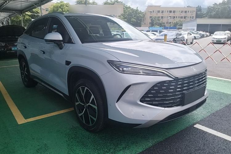 Used BYD Song L DM-i 2025 Intelligent Driving Version 160 km Beyond-Range Type Front Right 45 Deg