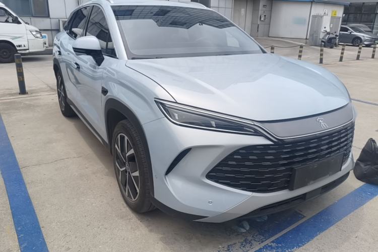 Used BYD Song L DM-i 2025 Intelligent Driving Version 160 km Beyond-Range Type Front Right 45 Deg