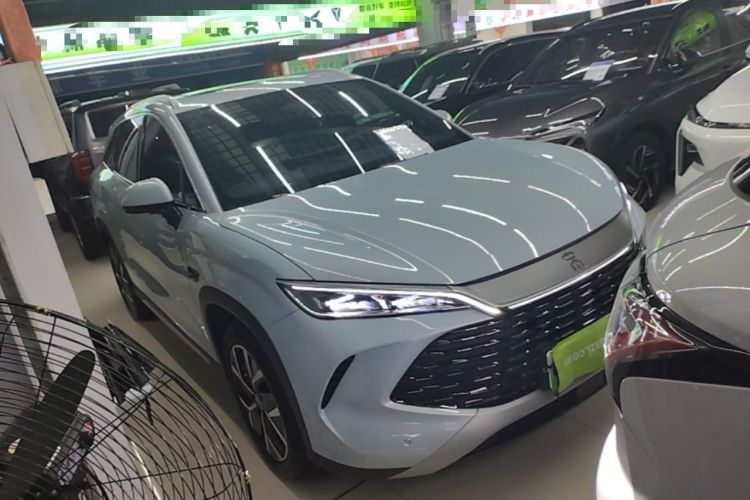 Used BYD Song L DM-i 2025 Intelligent Driving Version 160 km Beyond-Range Type Front Right 45 Deg