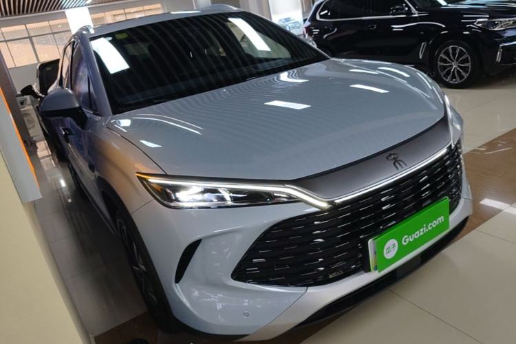 Used BYD Song L DM-i 2025 Intelligent Driving Version 160 km Beyond-Range Type Front Right 45 Deg