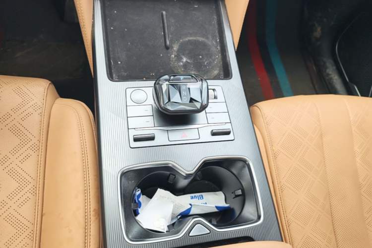 Used BYD Song L DM-i 2025 Intelligent Driving Version 112 km Leading Trim Gear Lever