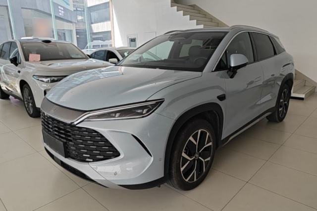 BYD Song L DM-i 2025 Intelligent Driving Version 160 km Excellence Edition usado