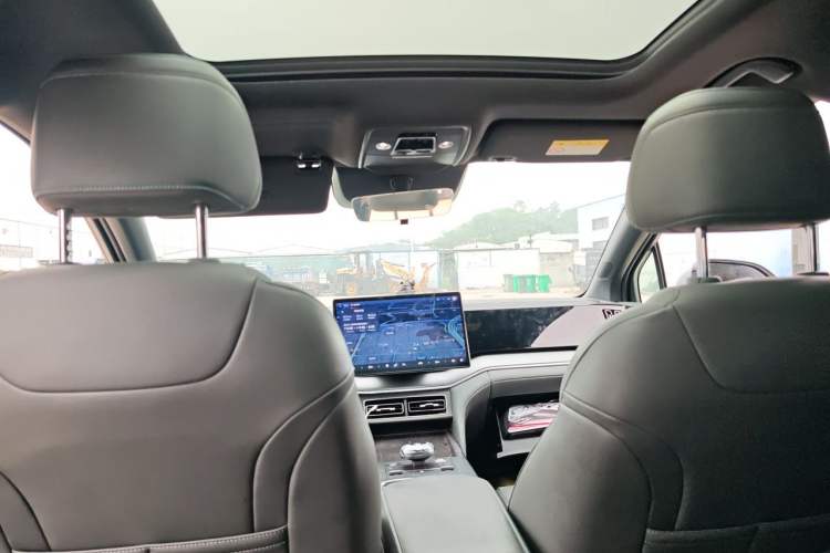 Used BYD Song L DM-i 2025 Intelligent Driving Version 112 km Beyond-Range Type Headliner