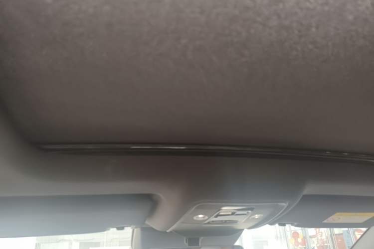 Used BYD Song L DM-i 2025 Intelligent Driving Version 160 km Beyond-Range Type Headliner