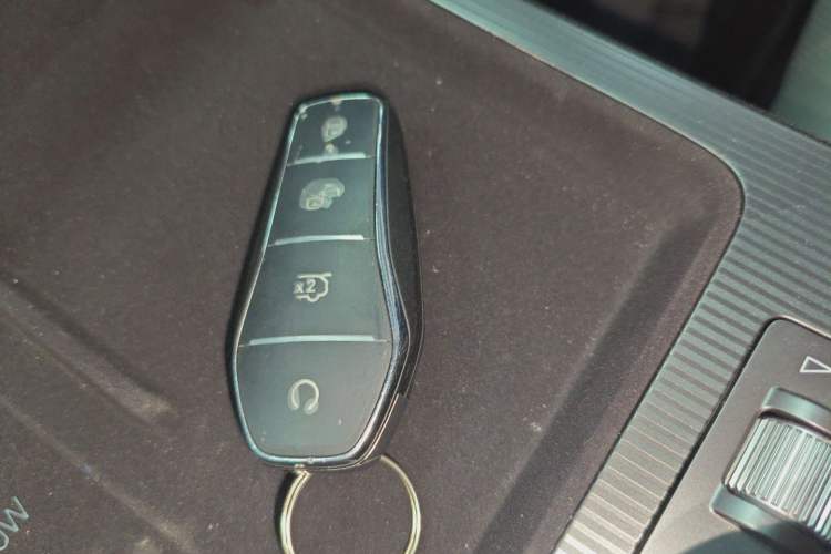 Used BYD Song L DM-i 2025 Intelligent Driving Version 160 km Beyond-Range Type Interior 1