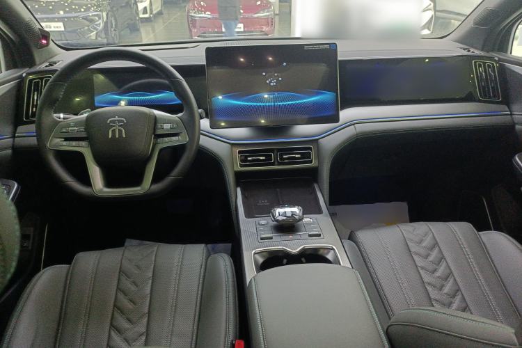 Used BYD Song L DM-i 2025 Intelligent Driving Version 160 km Beyond-Range Type Interior 2