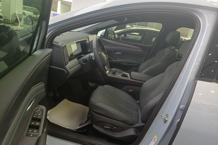 Used BYD Song L DM-i 2025 Intelligent Driving Version 160 km Beyond-Range Type Left Front Seat