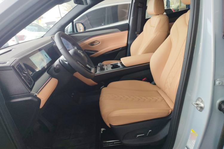 Used BYD Song L DM-i 2025 Intelligent Driving Version 160 km Beyond-Range Type Left Front Seat