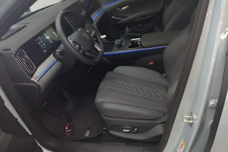 Used BYD Song L DM-i 2025 Intelligent Driving Version 160 km Beyond-Range Type Left Front Seat