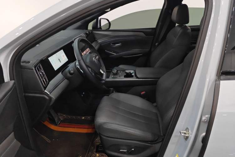 Used BYD Song L DM-i 2025 Intelligent Driving Version 112 km Leading Trim Left Front Seat