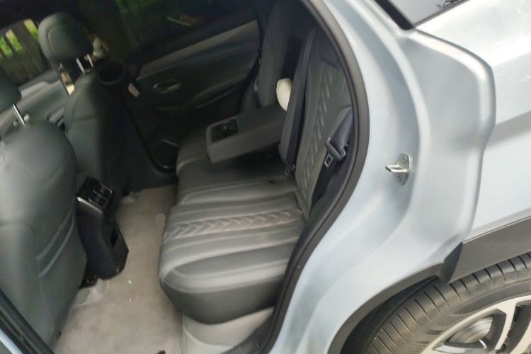 Used BYD Song L DM-i 2025 Intelligent Driving Version 112 km Beyond-Range Type Left Rear Seat