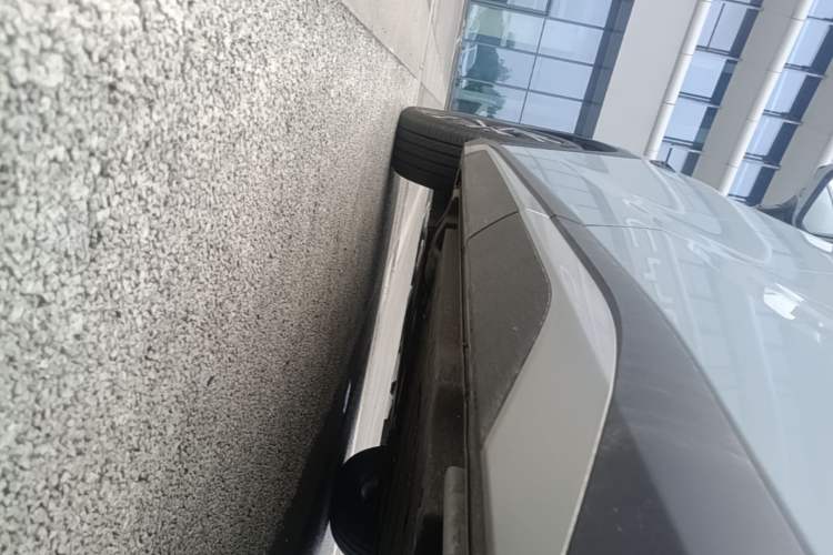Used BYD Song L DM-i 2025 Intelligent Driving Version 160 km Beyond-Range Type Left Side Sill