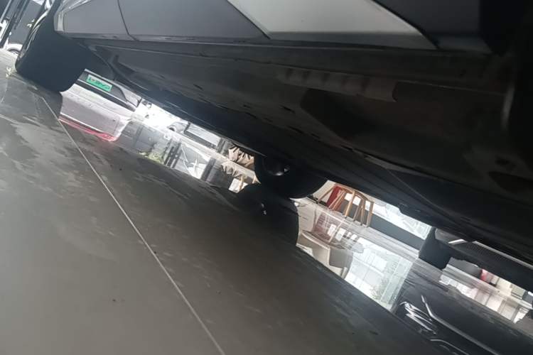 Used BYD Song L DM-i 2025 Intelligent Driving Version 112 km Beyond-Range Type Left Side Sill