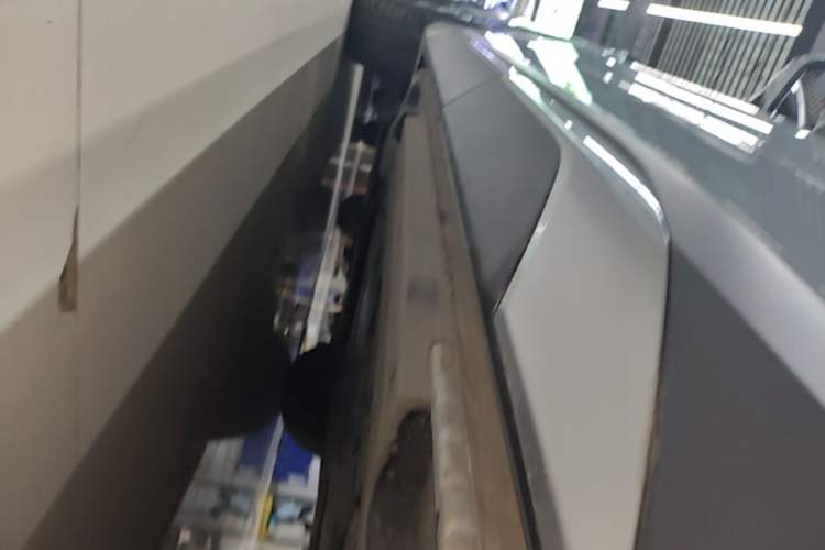 Used BYD Song L DM-i 2025 Intelligent Driving Version 160 km Beyond-Range Type Left Side Sill
