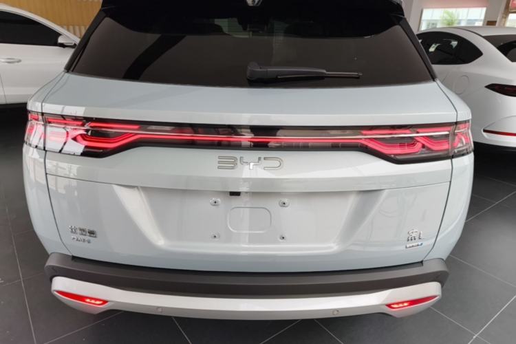 Used BYD Song L DM-i 2025 Intelligent Driving Version 112 km Beyond-Range Type Rear