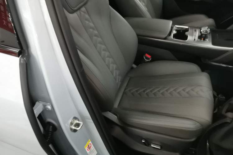 Used BYD Song L DM-i 2025 Intelligent Driving Version 112 km Beyond-Range Type Right Front Seat