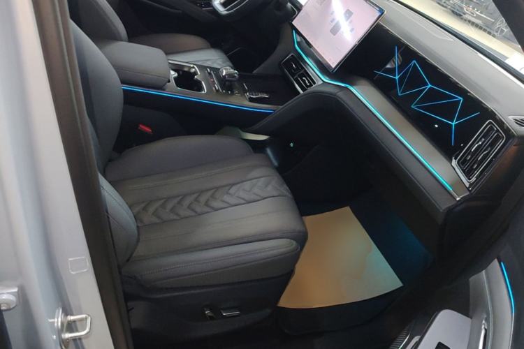Used BYD Song L DM-i 2025 Intelligent Driving Version 160 km Beyond-Range Type Right Front Seat