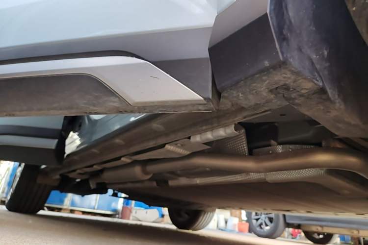 Used BYD Song L DM-i 2025 Intelligent Driving Version 160 km Beyond-Range Type Right Side Sill
