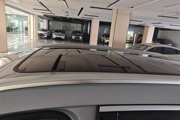 Used BYD Song L DM-i 2025 Intelligent Driving Version 160 km Beyond-Range Type Roof