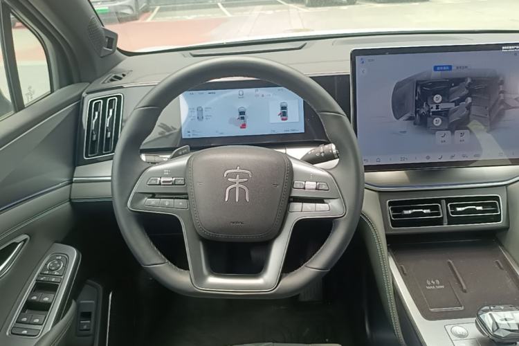 Used BYD Song L DM-i 2025 Intelligent Driving Version 160 km Beyond-Range Type Steering Wheel