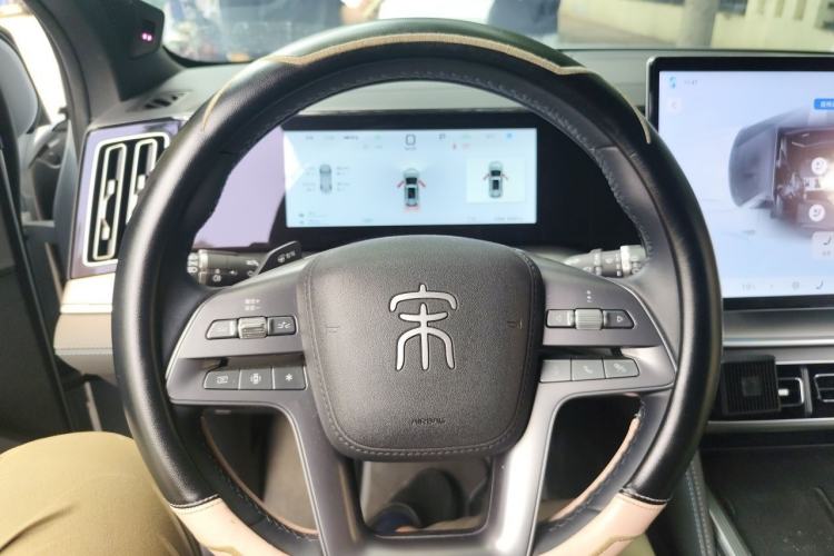 Used BYD Song L DM-i 2025 Intelligent Driving Version 112 km Beyond-Range Type Steering Wheel