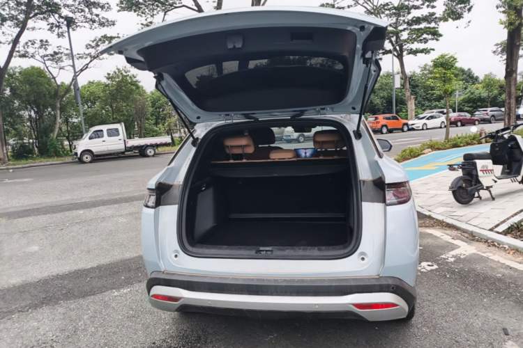 Used BYD Song L DM-i 2025 Intelligent Driving Version 112 km Leading Trim Trunk