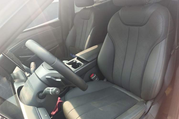 Used BYD Song L DM-i 2025 Intelligent Driving Version 112 km Leading Trim Left Front Seat