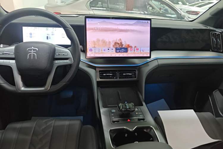 Used BYD Song L DM-i 2025 Intelligent Driving Version 112 km Beyond-Range Type Audio And AC Panel