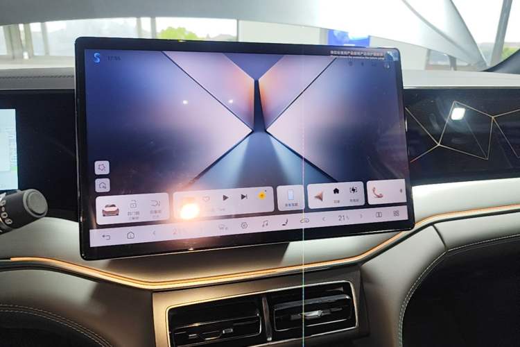 Used BYD Song L DM-i 2025 Intelligent Driving Version 160 km Excellence Edition Audio And AC Panel