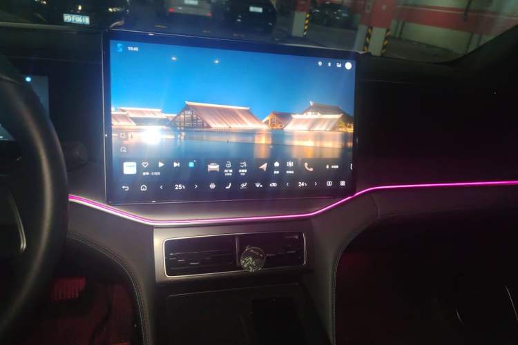 Used BYD Song L DM-i 2025 Intelligent Driving Version 112 km Leading Trim Audio And AC Panel