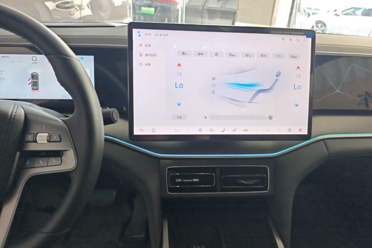 Used BYD Song L DM-i 2025 Intelligent Driving Version 160 km Beyond-Range Type Audio And AC Panel