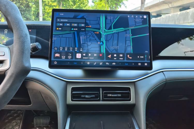 Used BYD Song L DM-i 2025 Intelligent Driving Version 112 km Beyond-Range Type Audio And AC Panel